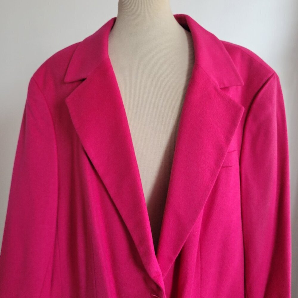 BUY AS IS: Bloomingdale Women’s Plus Size 100% Cashmere Fuchsia Jacket (Size: 22